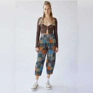 BDG Urban Outfitters Pull-On Corduroy Pants- M